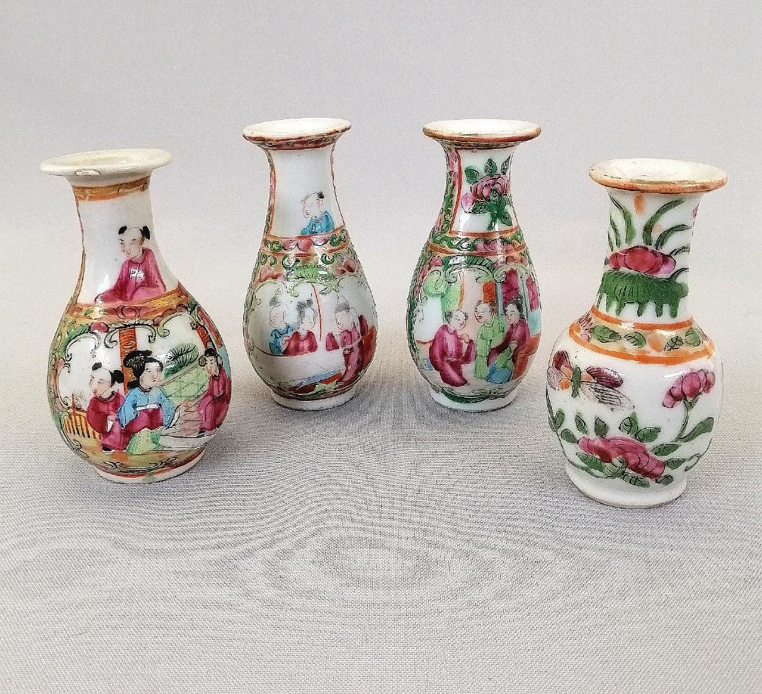 FOUR QING DYNASTY CHINESE ROSE MEDALLION VASES. (1 of 10)