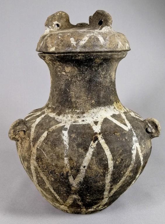 A Rare Chinese Han Dynasty Lidded jar (1 of 11)