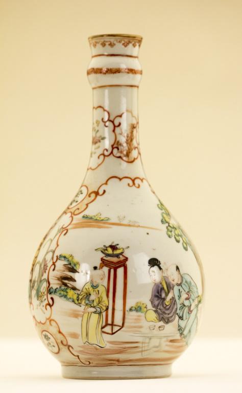 A SUPERB CHINESE QING QIAN LONG VASE (1 of 18)