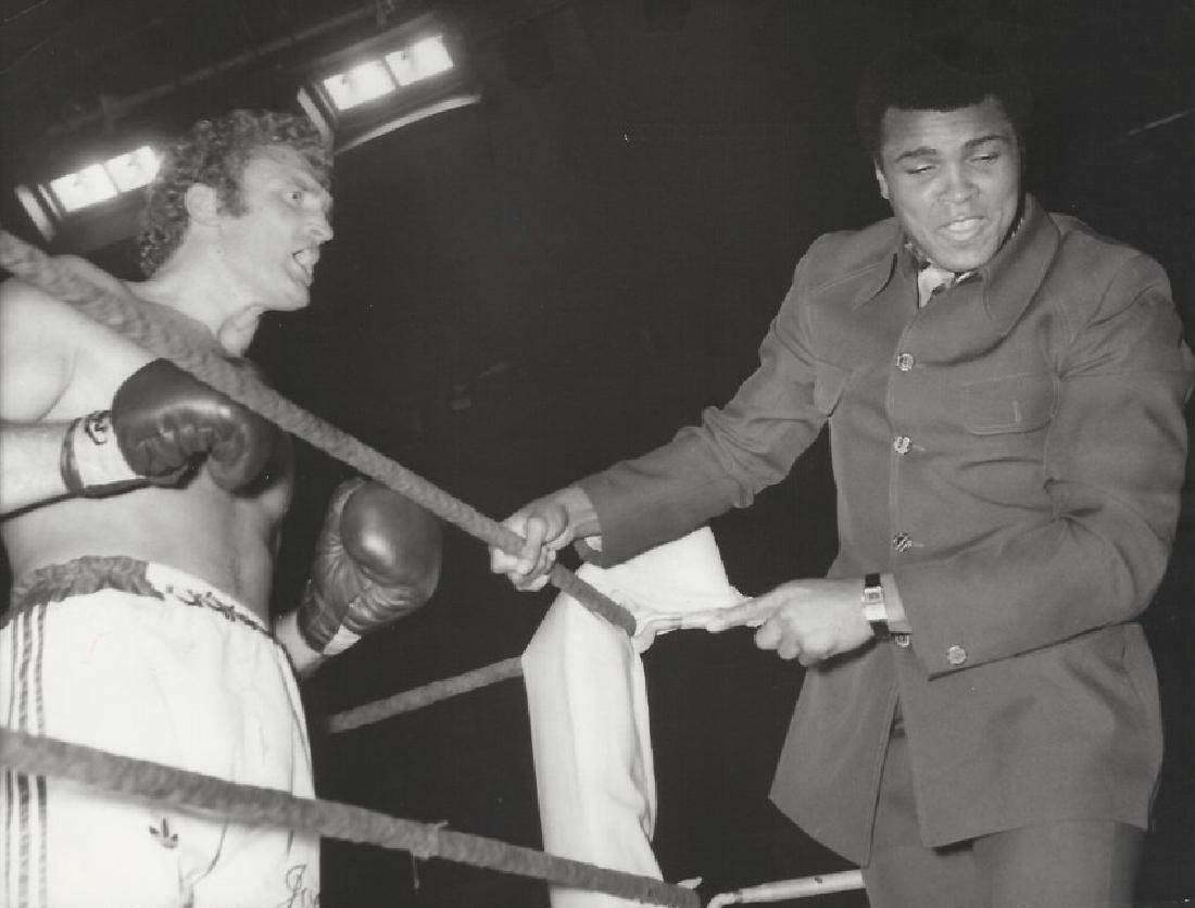 Muhammed Ali & Joe Bugner: Muhammed Ali & Joe Bugner 8 x 7 Mar 24, 1975
