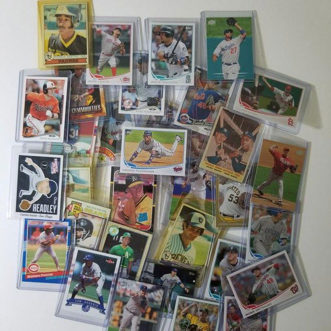 Set of 34 Collectible Baseball Cards. (1 of 13)