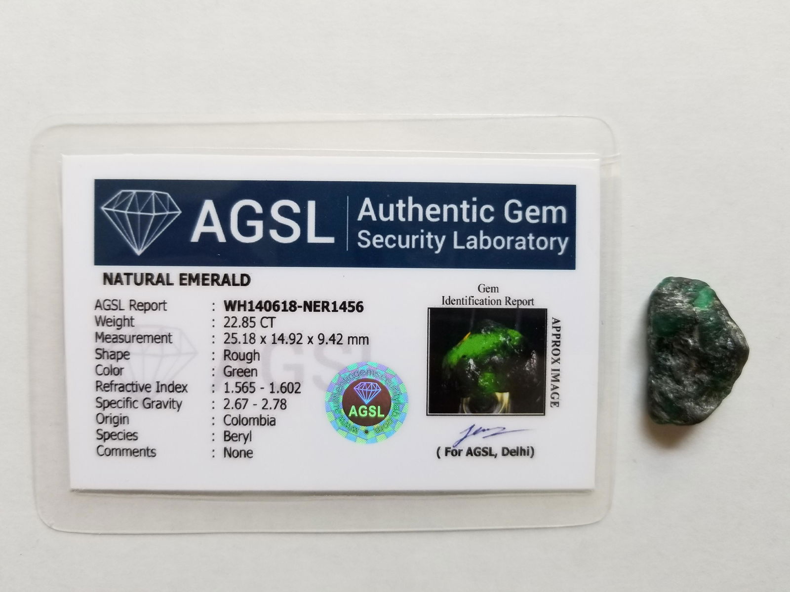 22.85 Ct Natural Green Colombian Emerald AGSL Certified (1 of 2)