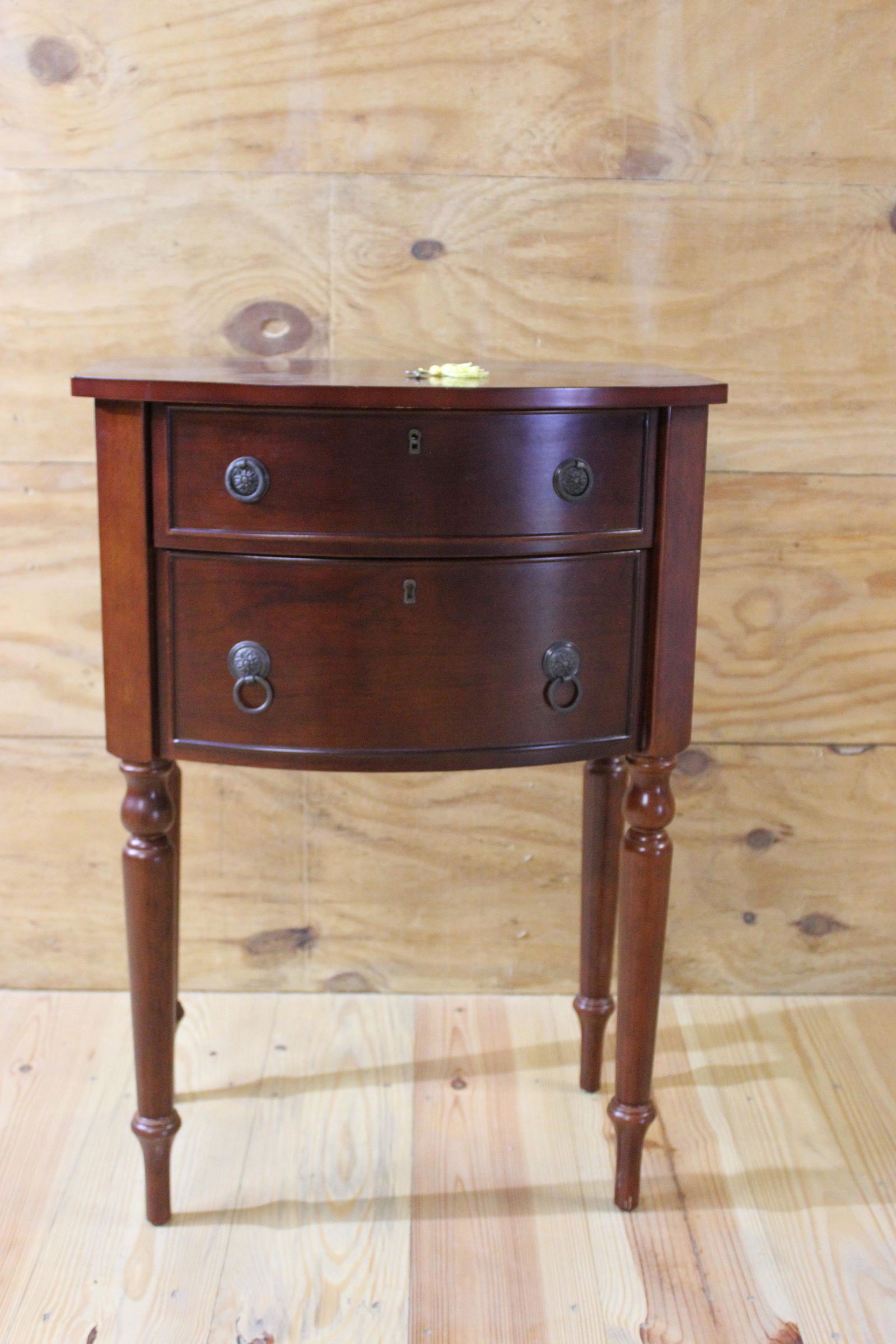 bombay company nightstand with key- 1997 (1 of 6)