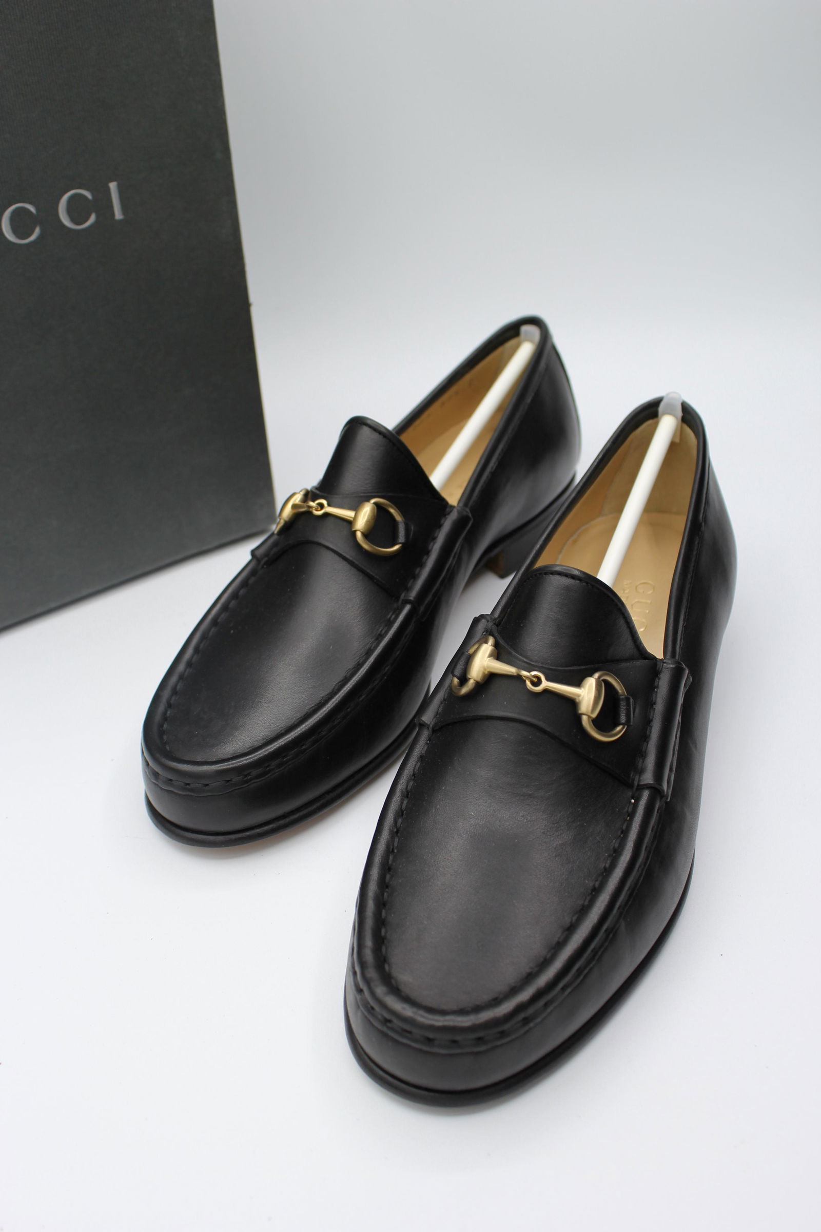 爆売り!グッチ GUCCI MOCASSINO PELLE MORS. MET.ドレス/ビジネス2020