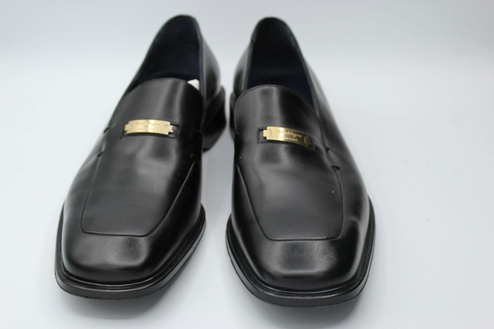 Salvatore Ferragamo Nero Ritmo Men's Shoe: Beautiful black 100% genuine leather. Size 14.