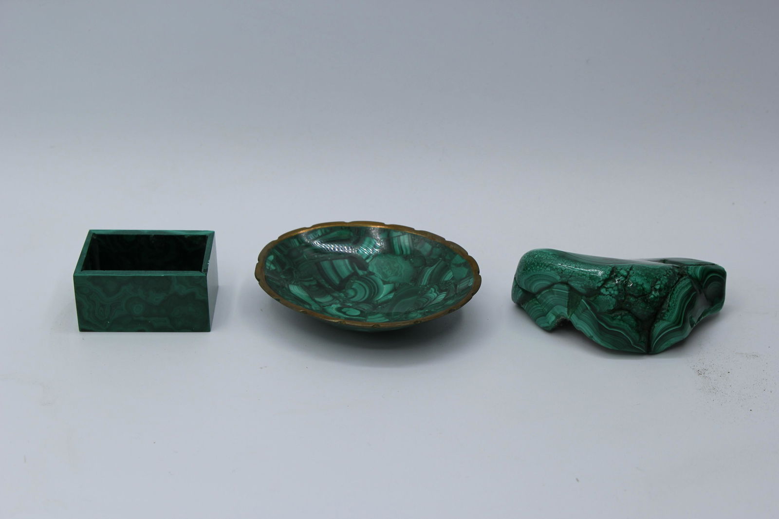 Malachite Bowl, trinket box & raw malachite (1 of 13)