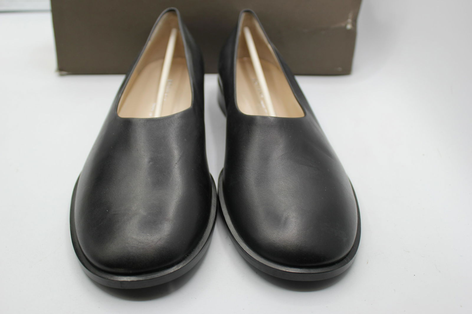 Bottega Veneta Women's Flats (1 of 5)