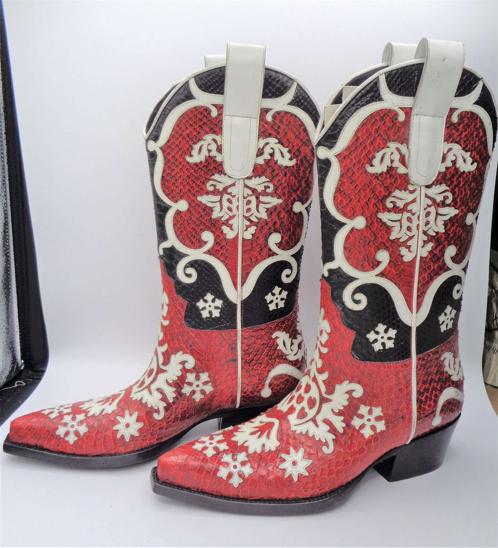 GUCCI Vintage Men's Snakeskin Limited Edition Cowboy (1 of 9)