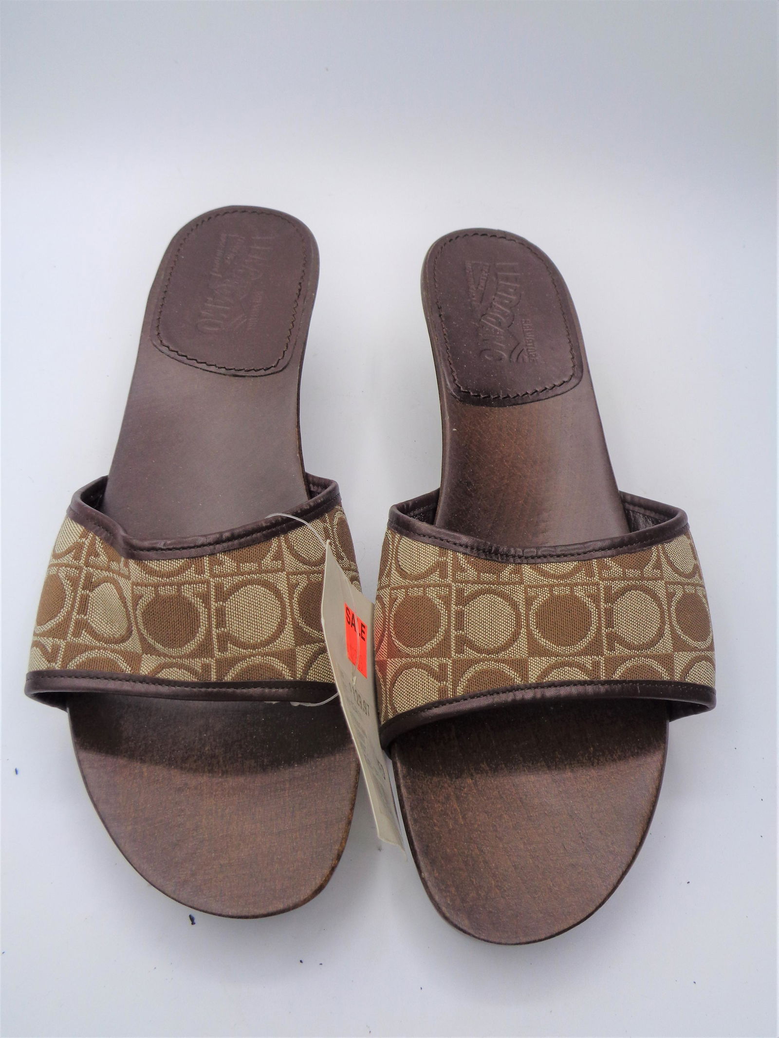 Ferragamo Wooden Heeled Sandals: Never worn. Retail price - $240. Size 8.5.