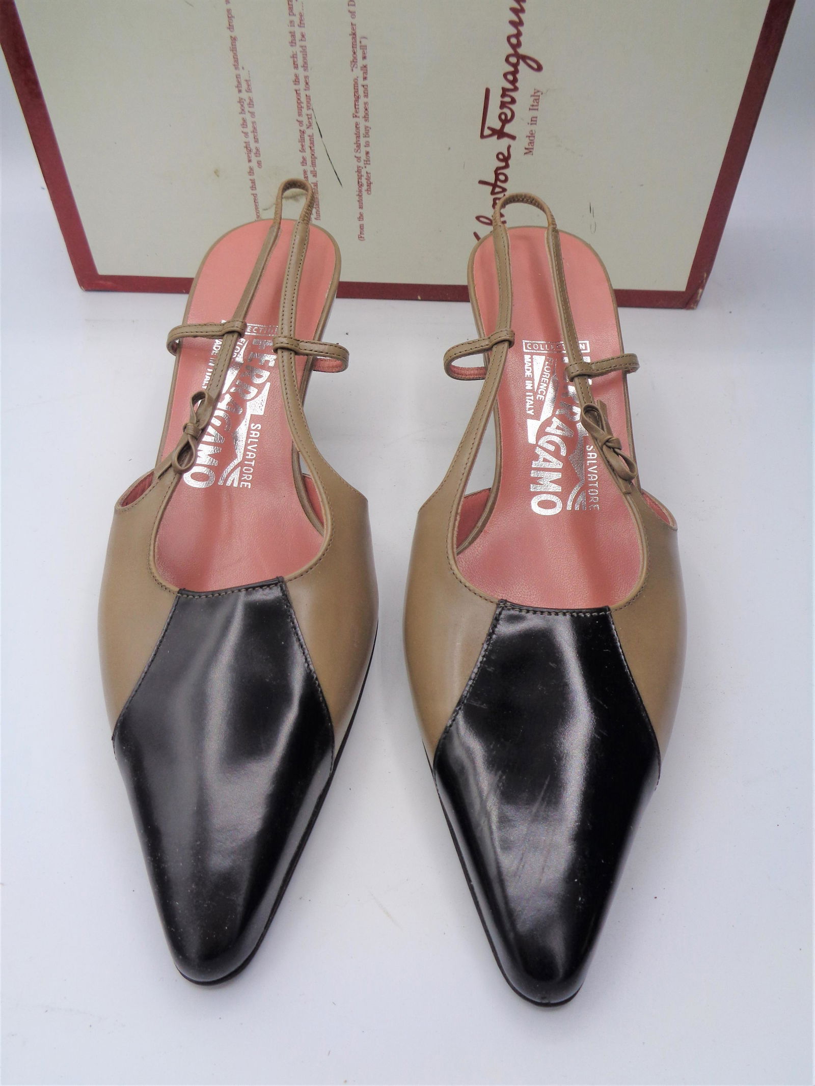 Ferragamo Leather Heeled Sandals: Brand new. Size 7.5C.