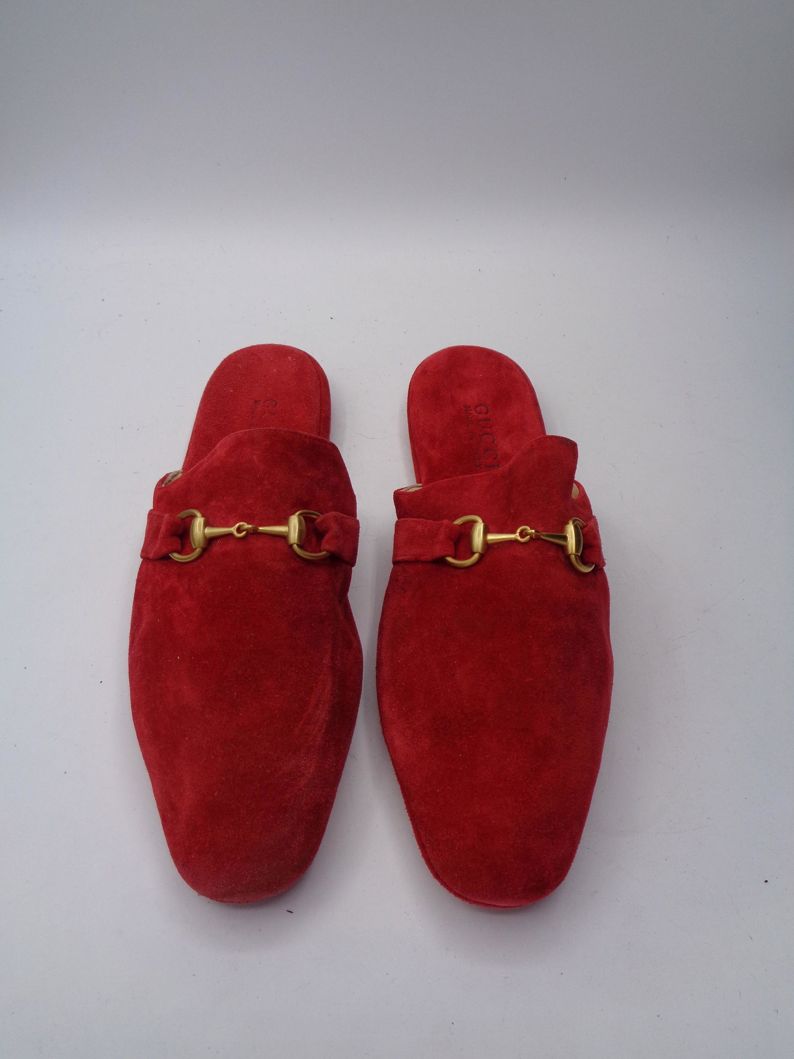 GUCCI Red Flats With Gold Accents: Pointed toe. Size 10.