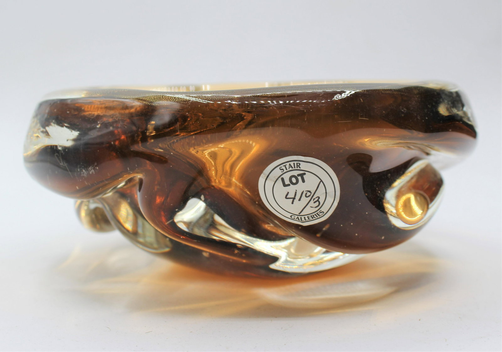 Carlo Scarpa Murano Glass Bowl: Handmade Murano glass bowl - brown & Tan very unique. Provenance: Stair Galleries. 7.5 X 3".