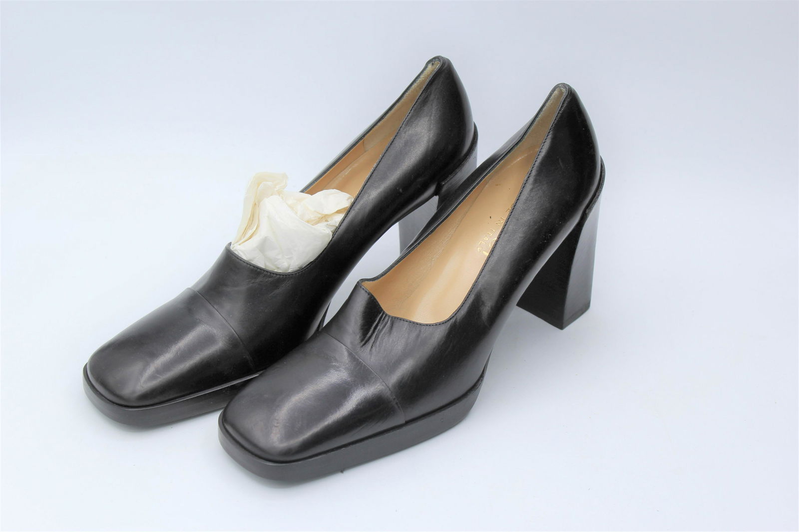 Vintage Gucci Leather Square Heel Pumps (1 of 4)