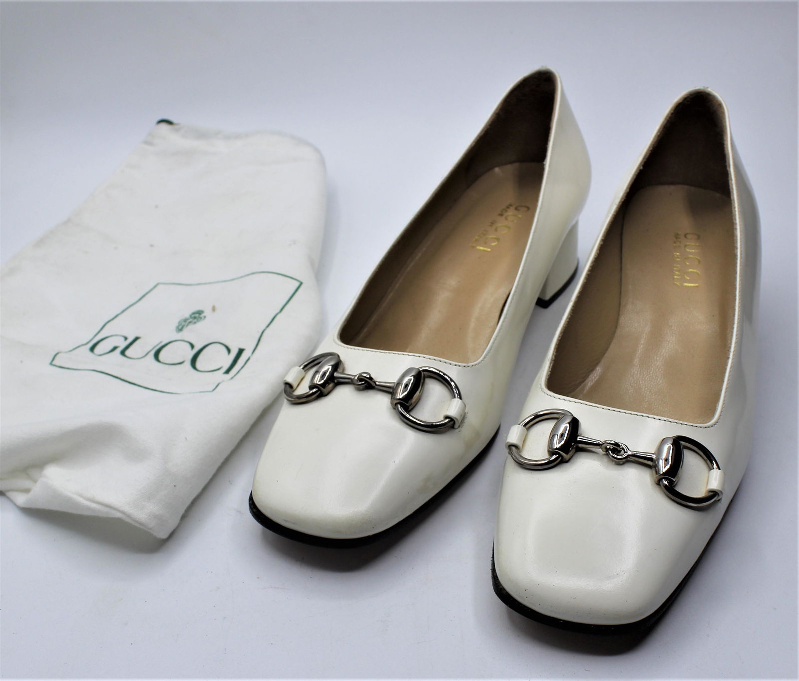 Gucci White Pumps (1 of 4)