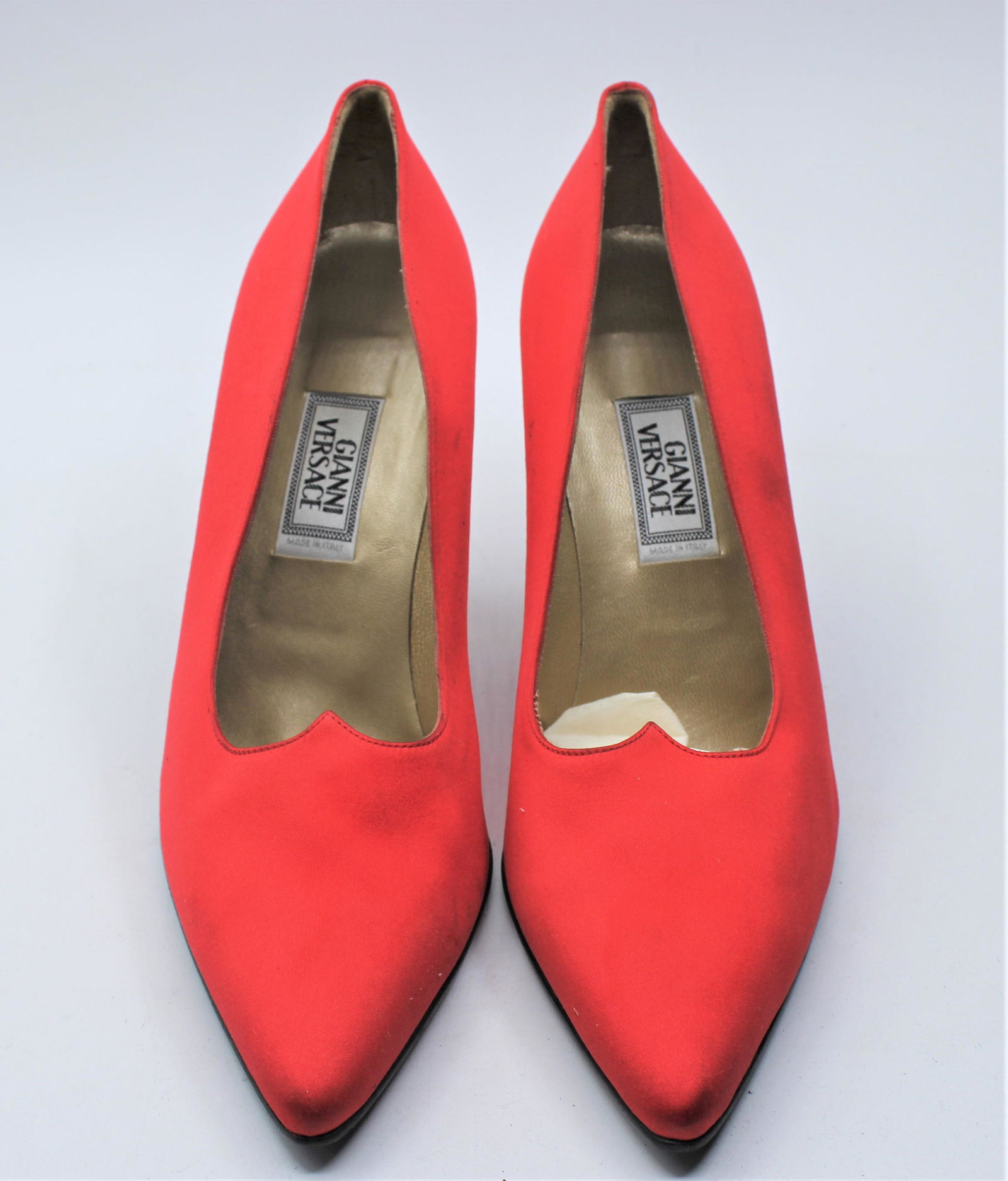 Gianni Versace Red Pumps: Size 40.