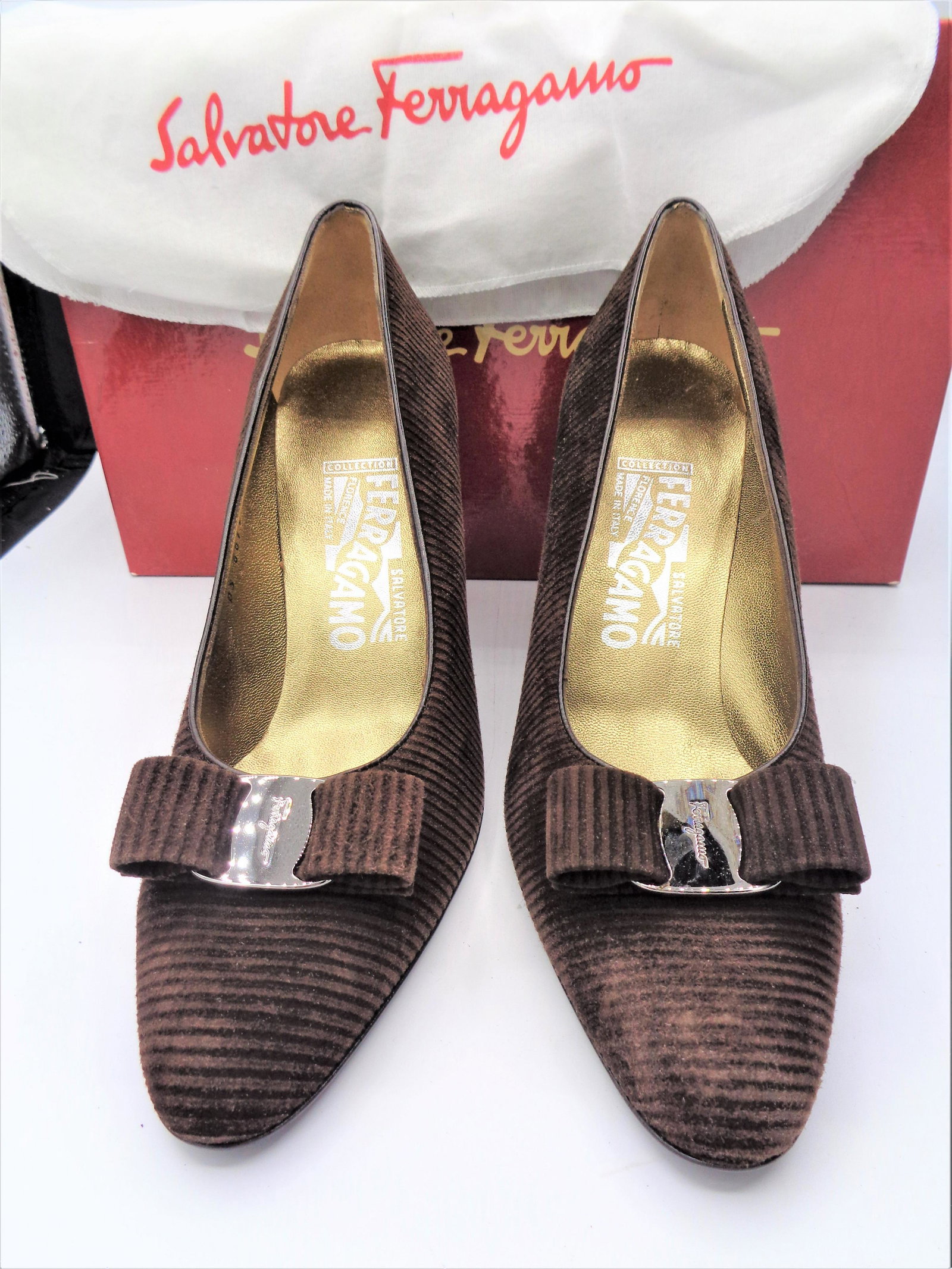 Ferragamo Brown Suede Phantasia Pumps: Black soles. Size 9.