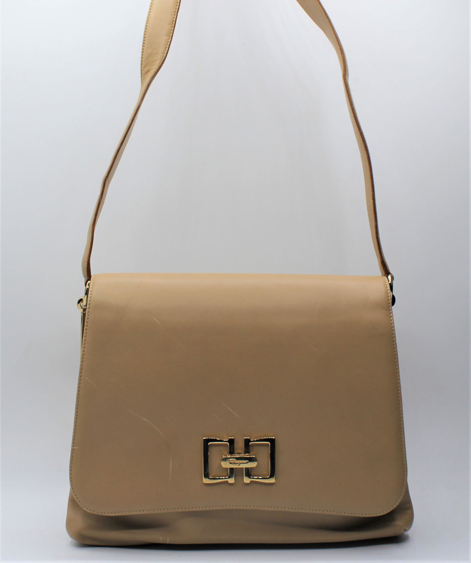 Salvatore Ferragamo Purse (1 of 9)