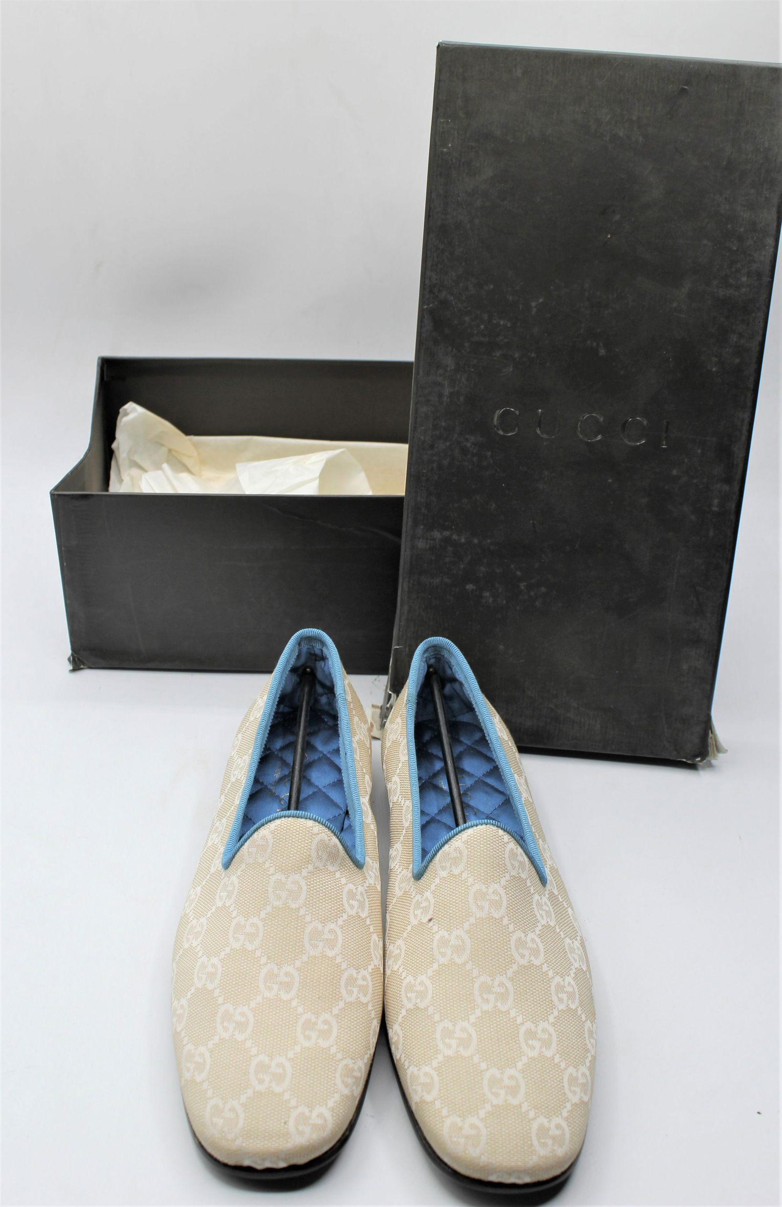 Gucci Women's Beige Slides (1 of 8)