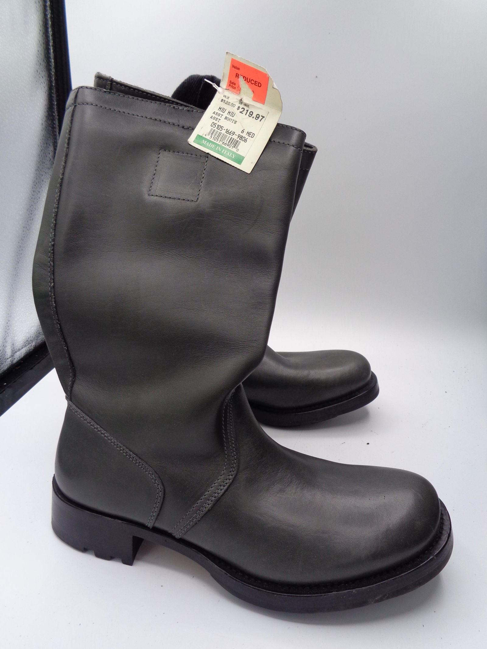 Miu Miu Point Men's Point Toe Riding Boots: From heel to toe - 11.5 inches.