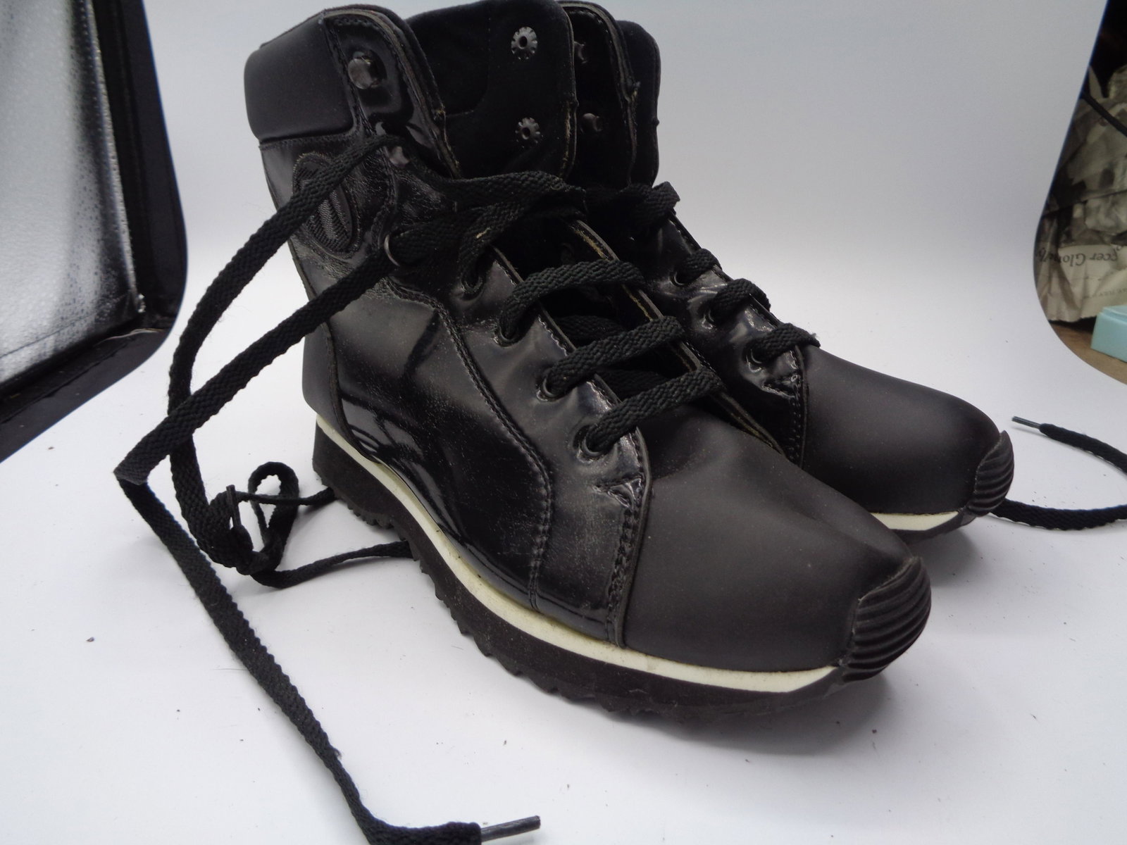 Vintage Tecnica Davos Unisex Boots: Made in Italy. Size unknown - comparable to women's 8-8.5.