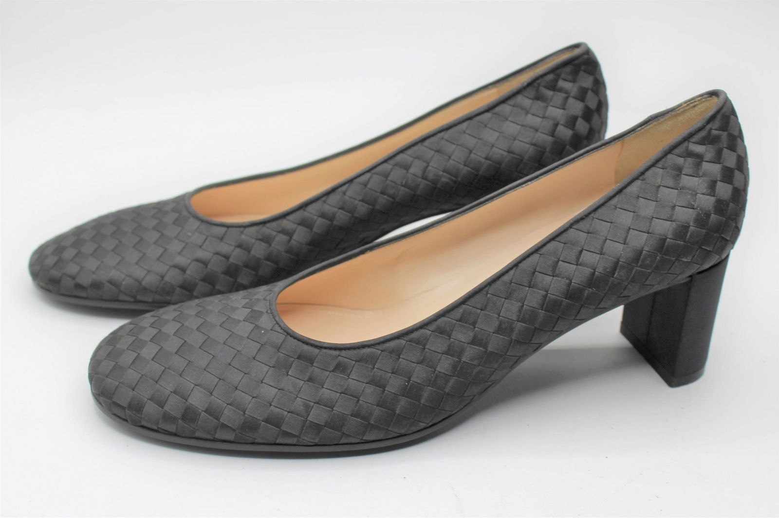 Bottega Veneta Women's Black Satin Heels (1 of 5)