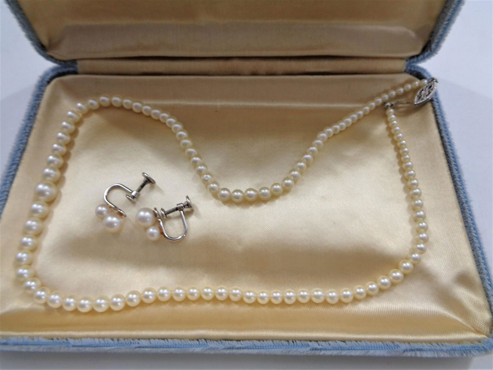 Felco Cultured Pearl Set (1 of 4)