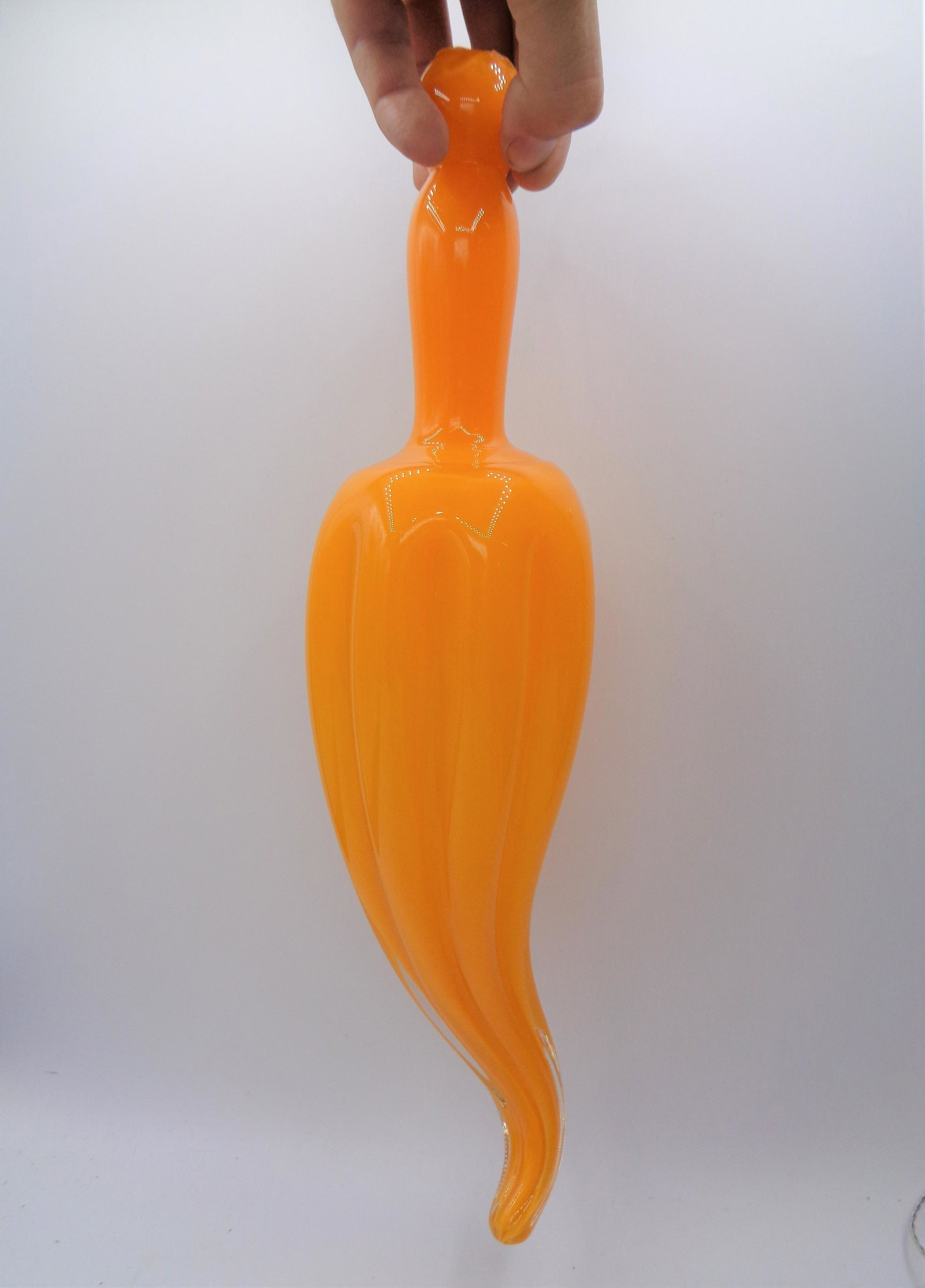 Decorative Hanging Glass Pendant: Pristine handblown glass art. 16X4. Similiar to Chihuly.