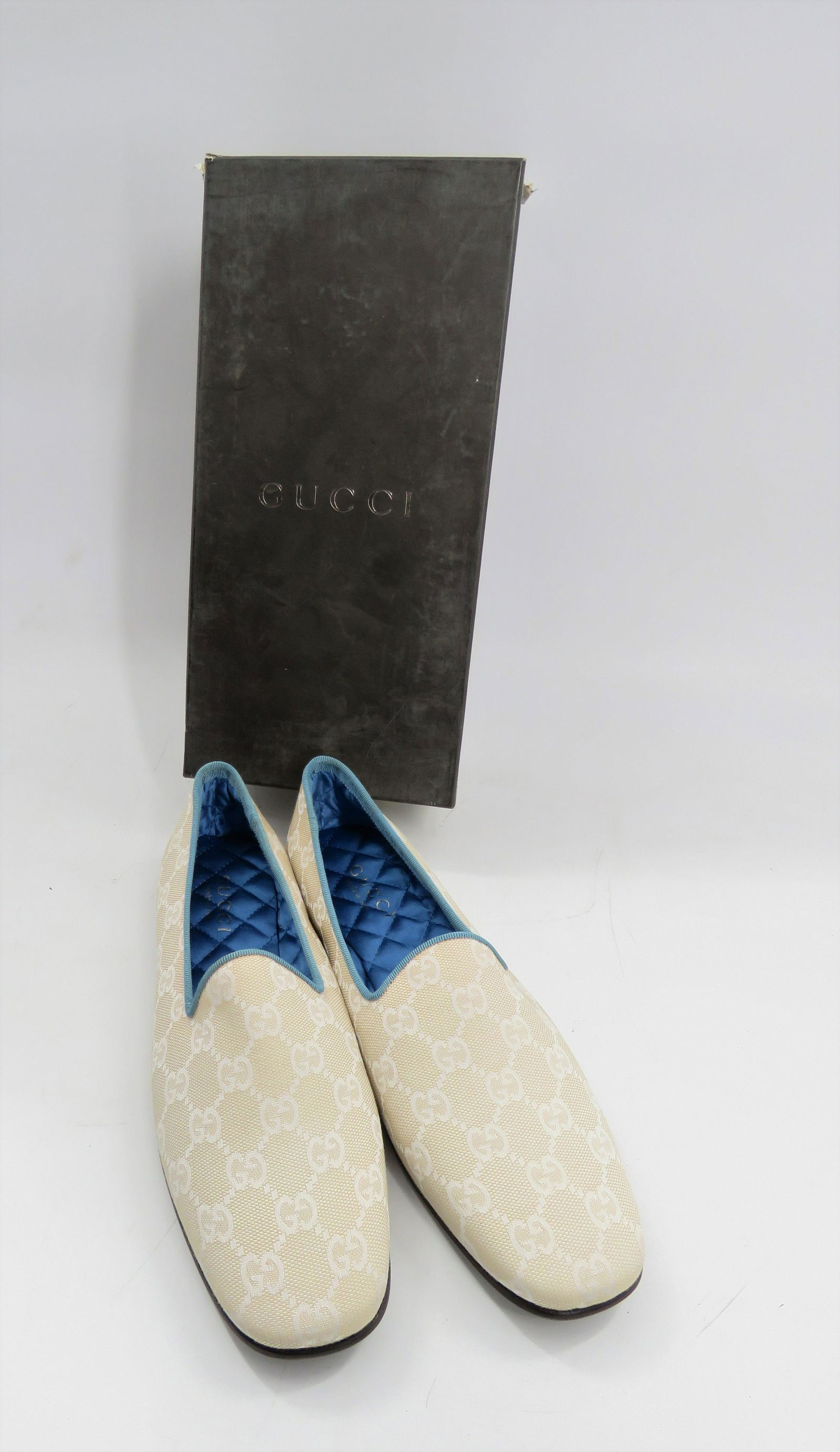 Gucci Women's Beige Loafers (1 of 7)