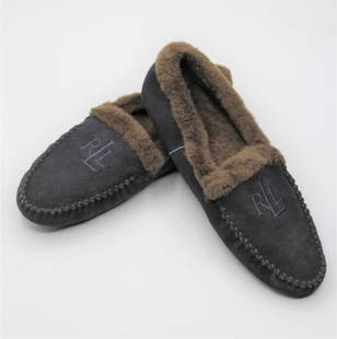 Ralph Lauren Women's Slippers: Navy suede slippers with brown faux fur interior. Ultra warm and cozy! Ralph Lauren monogram on top. Size 9.