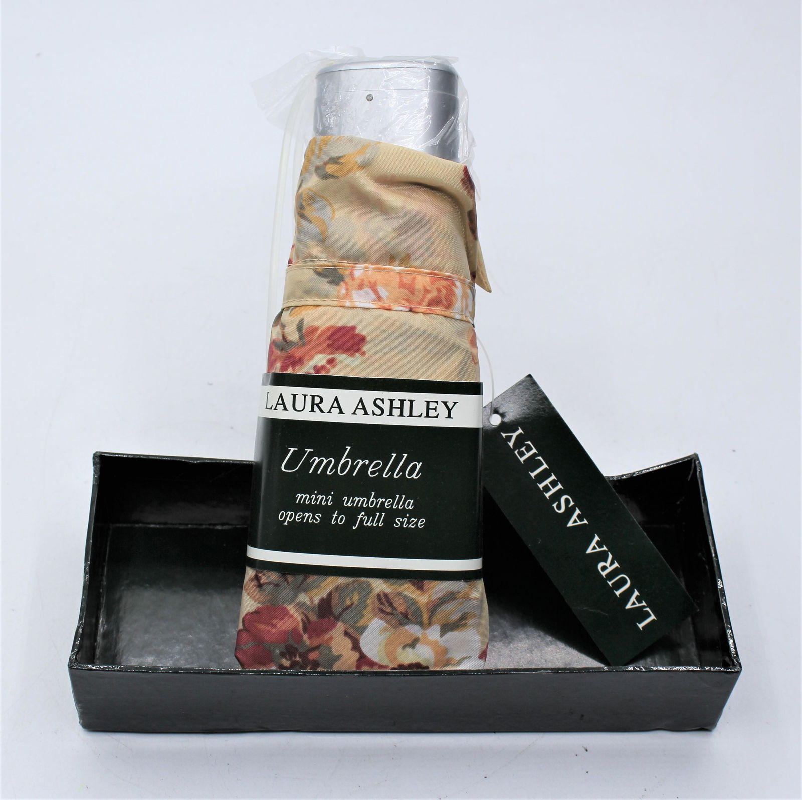 Laura Ashley Mini Umbrella (1 of 3)