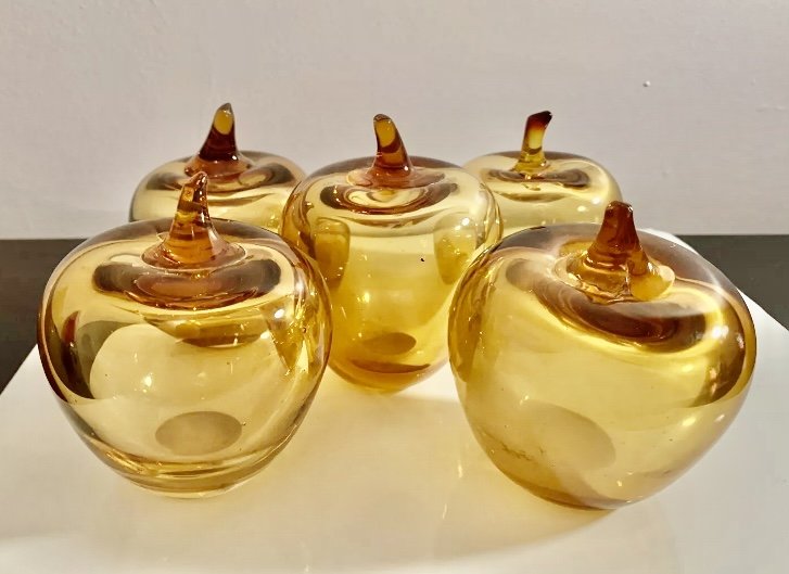 Set Of 5 Beautiful Hand Blown Amber Apple Paperweights (1 of 4)