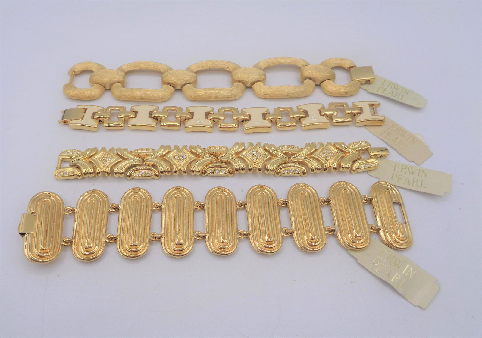 Lot of 4 Erwin Pearl Bracelets: Lot of 4 gold Erwin Pearl bracelets. These are a great staple item for any jewelry collection!