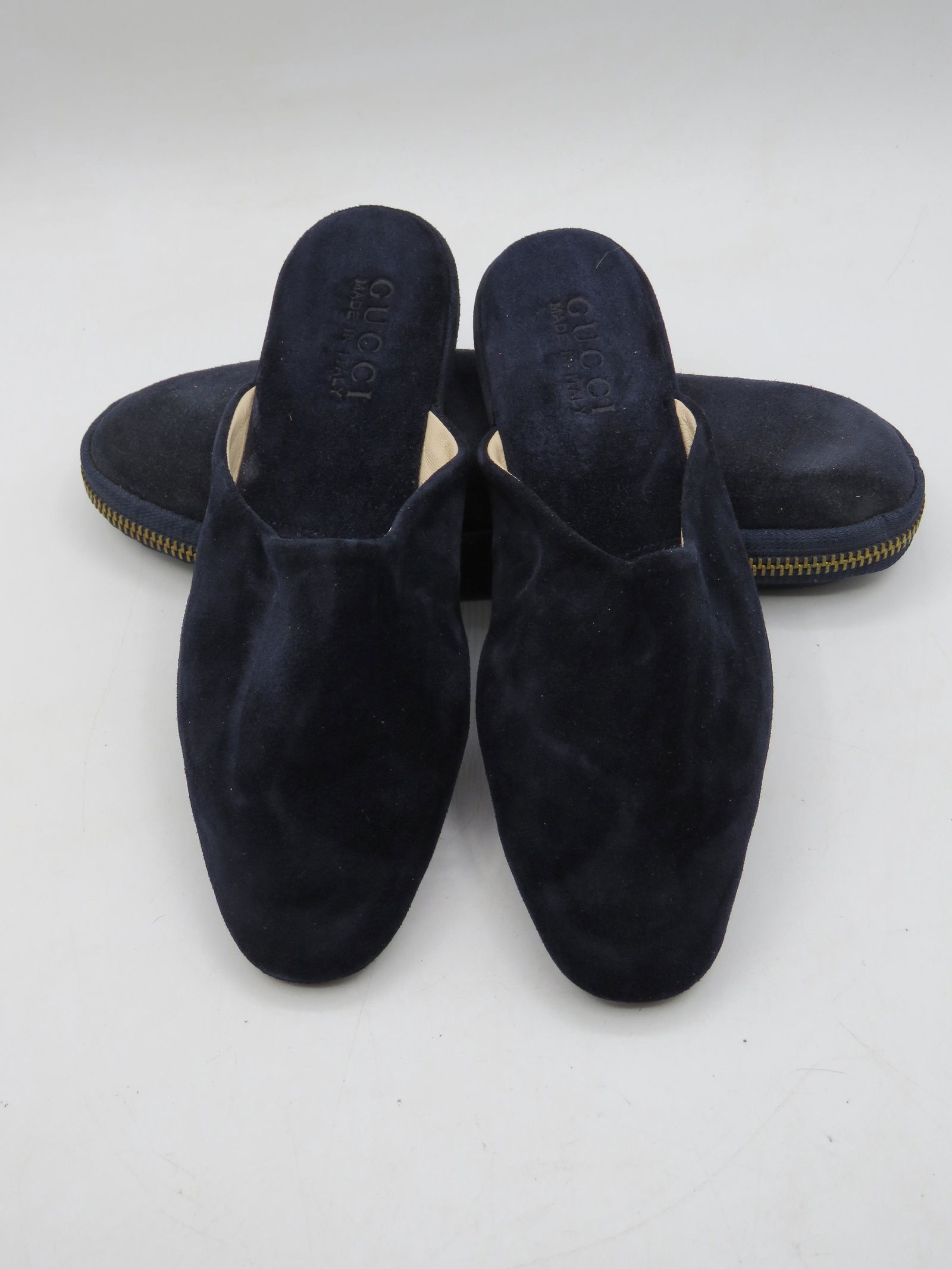 Gucci Dark Blue Suede Flats (1 of 5)