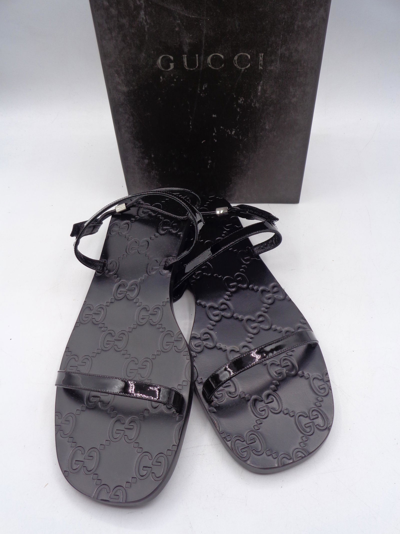 Black Strap Gucci Flats (1 of 3)