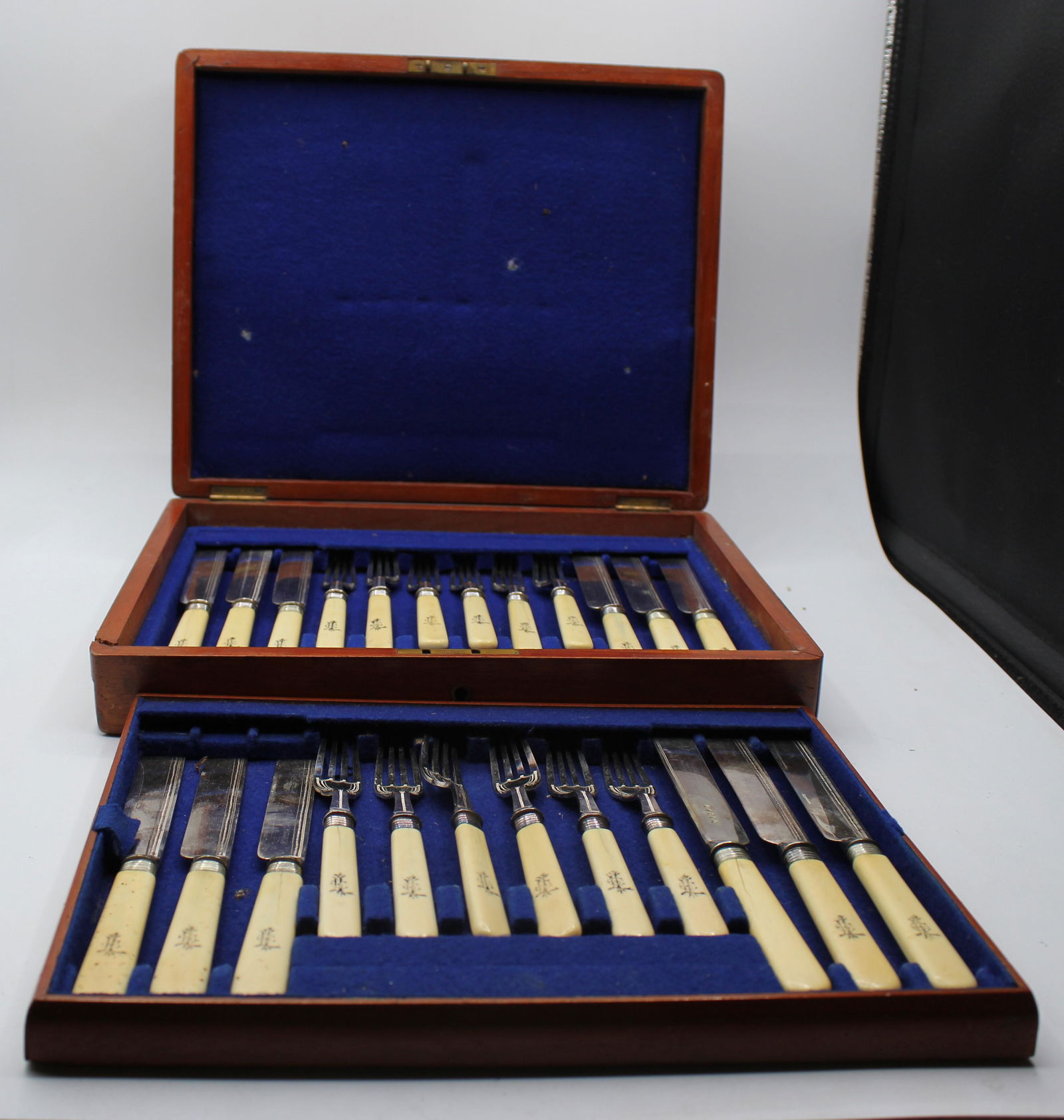 19th Century Sheffield Levesely Bros. Silverware Set (1 of 10)