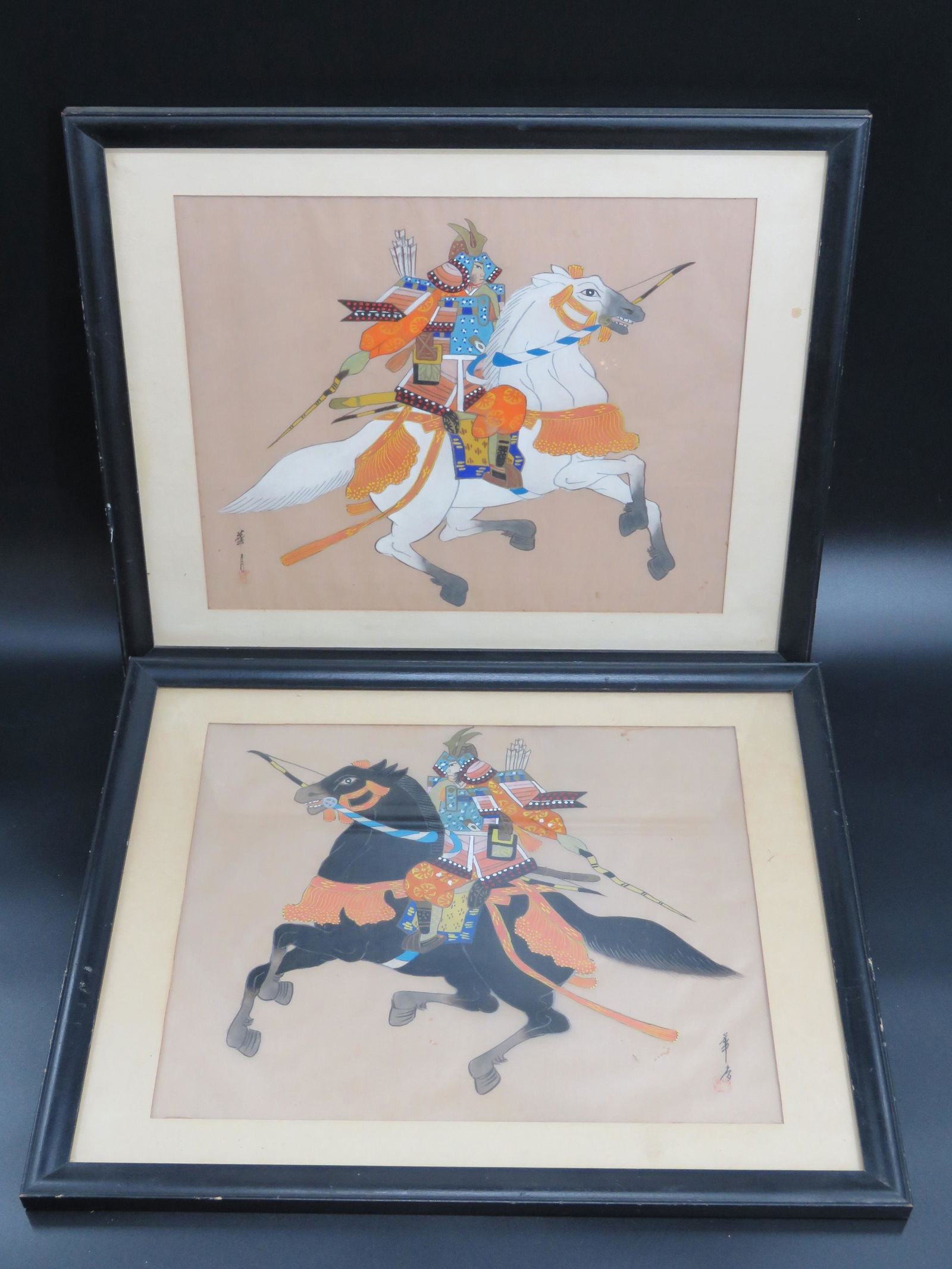 Lot of Two Japanese Paintings on Silk (1 of 10)