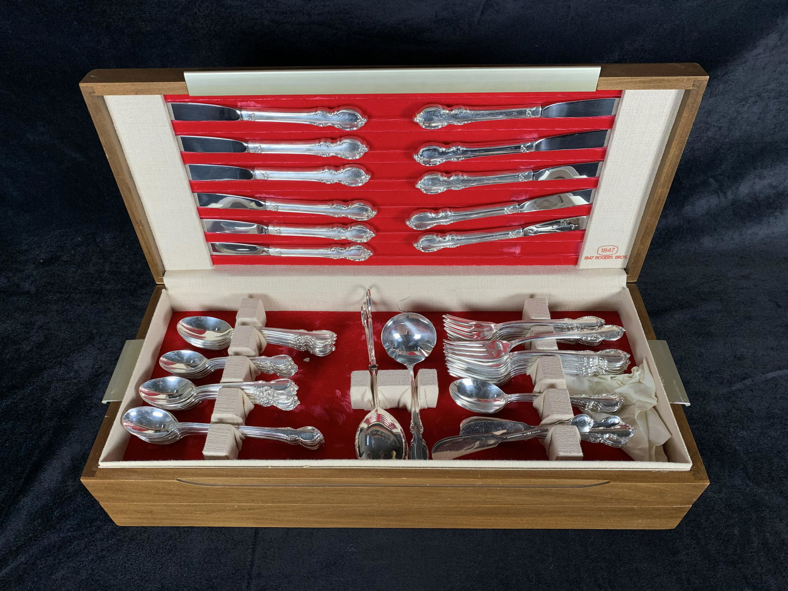 1847 Rodgers Bros "Reflections" Silver Plated Flatware (1 of 7)