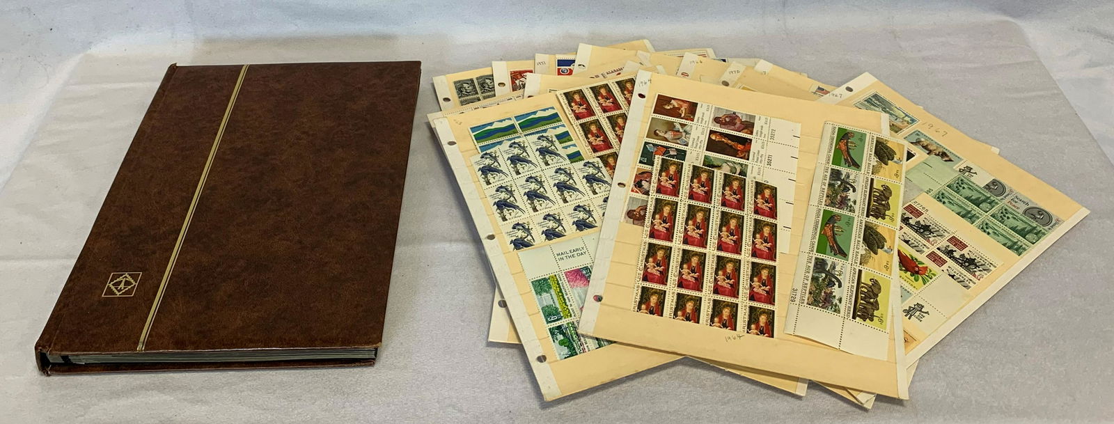 USA Stamp Collection Mint (1 of 10)