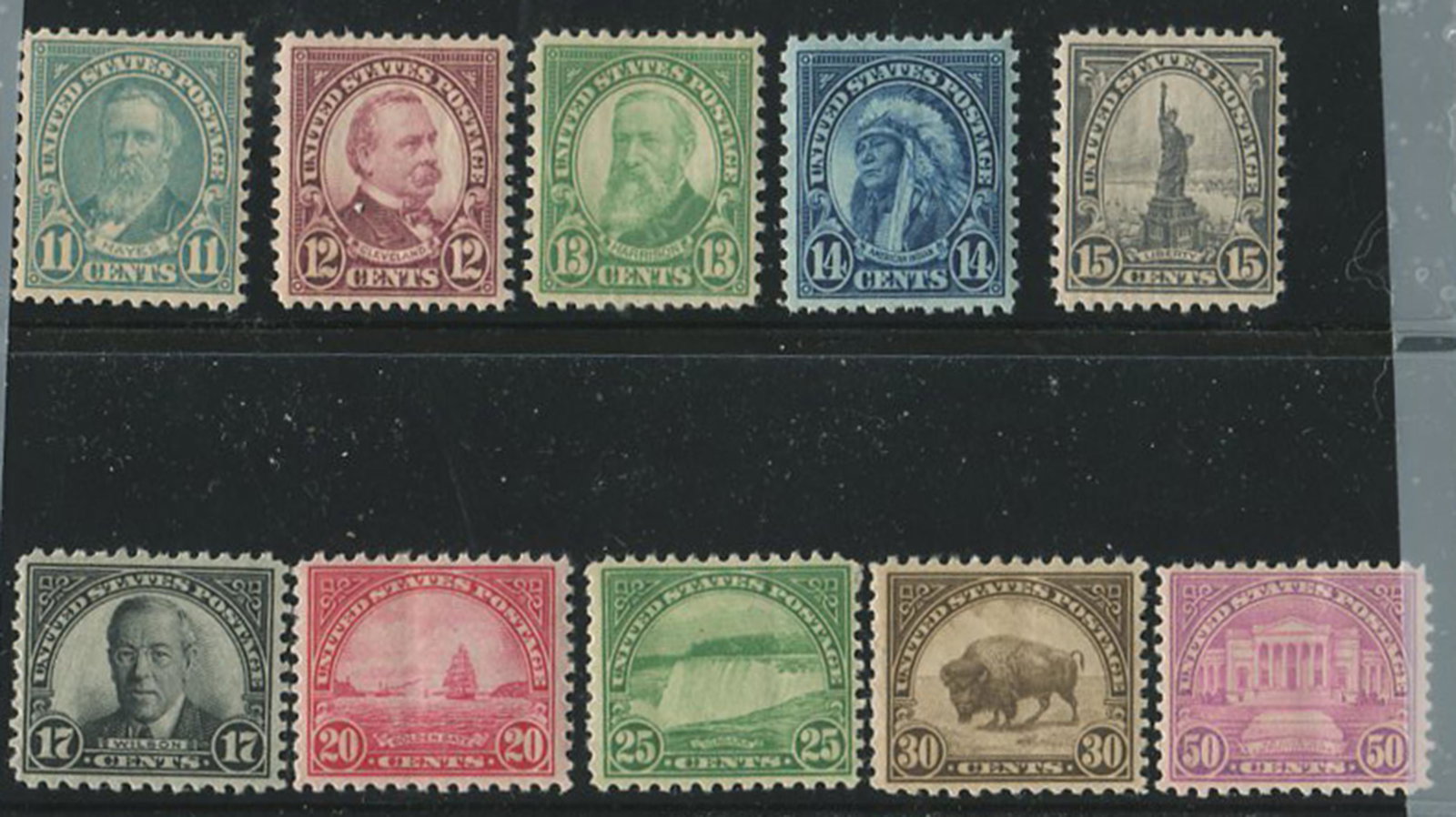 USA 1931 #692-#791 VF-XF MNH: USA 1931 #692 to #701 VF-XF (very fine to extra fine) MNH (mint never hinged). A very attractive set with strong fresh colour, and beautiful and pristine original gum. Total S/C 2020 value is $137.25.