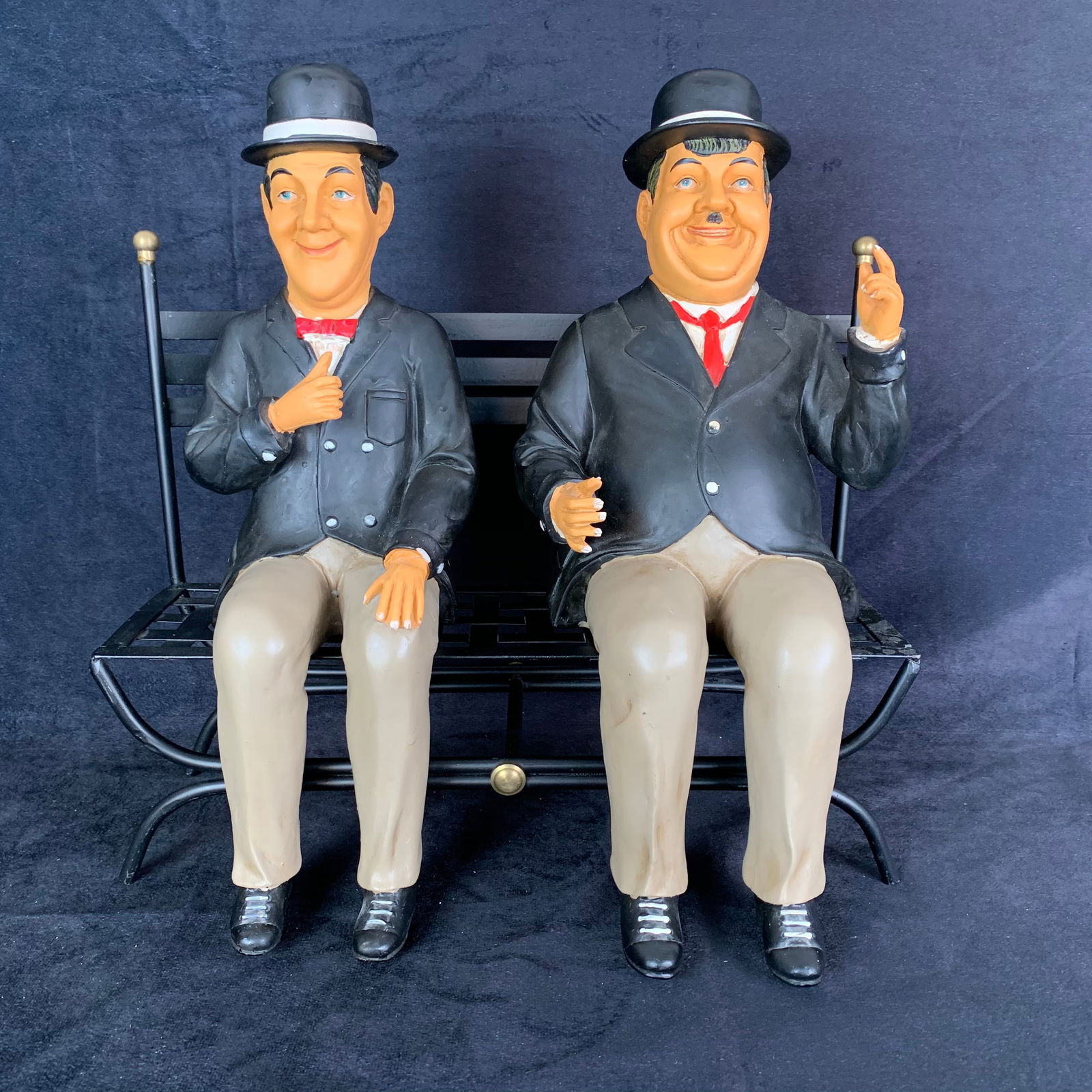 Laurel and Hardy on the Bench Vintage Statue (1 of 5)