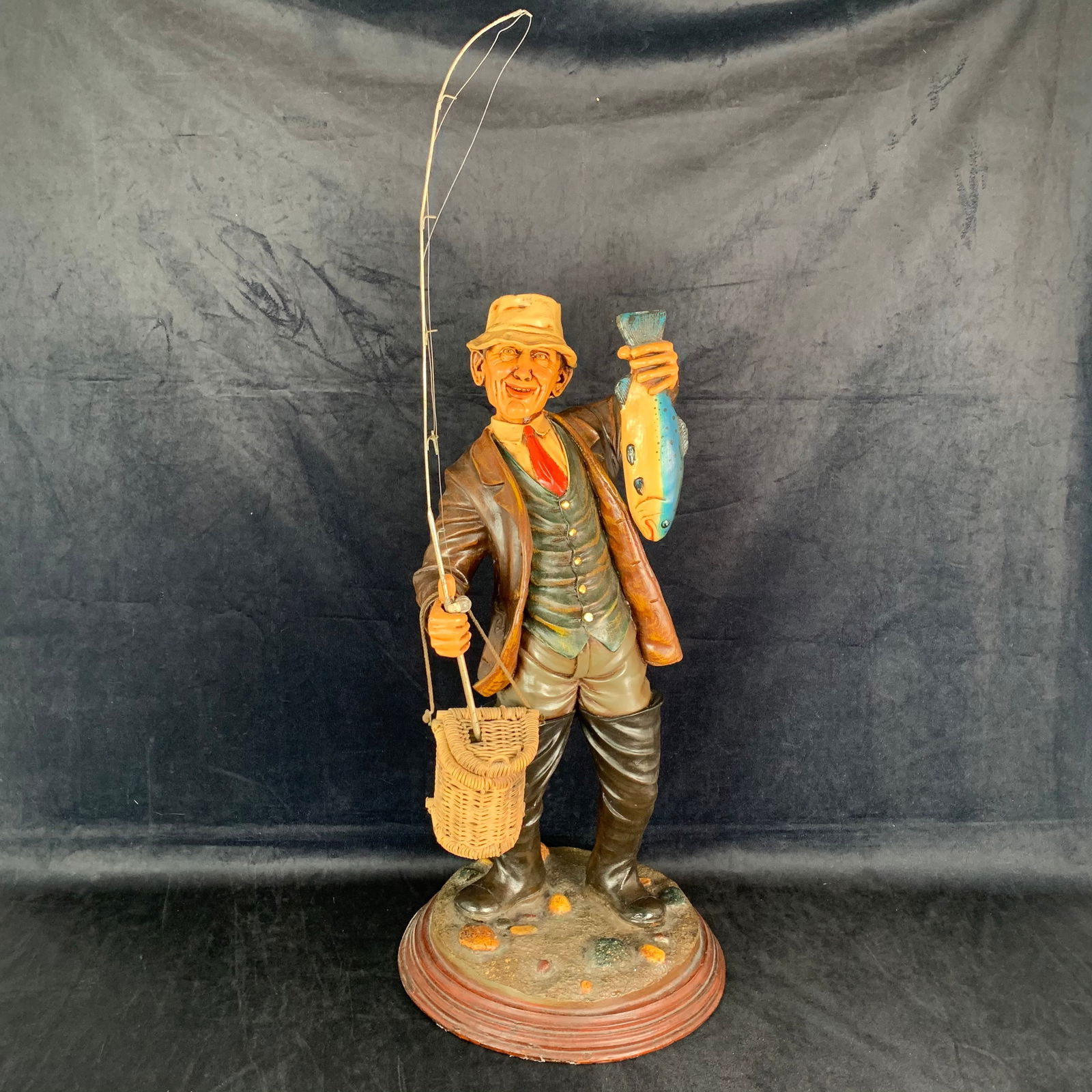 Peter Mook's "Season's Best" Statue Signed (1 of 8)