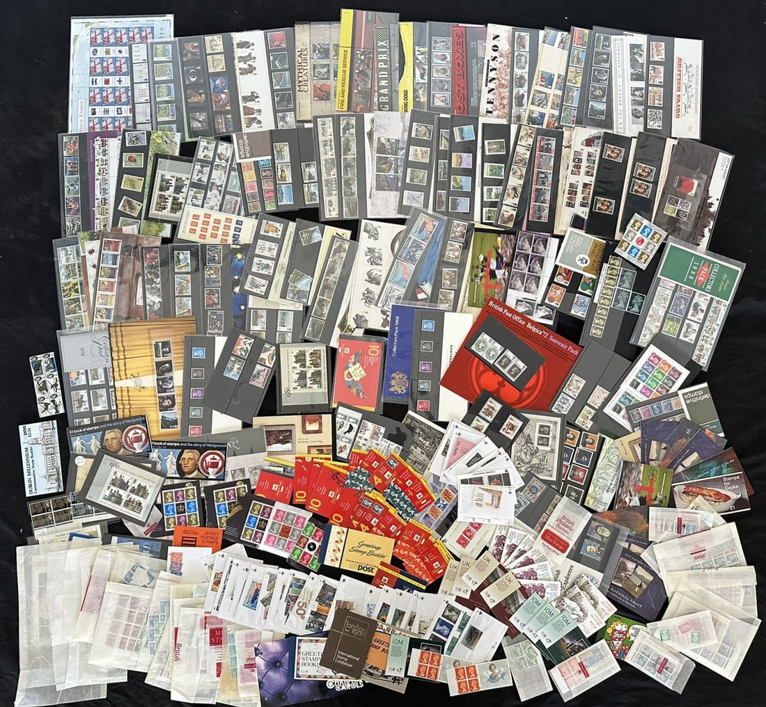 Great Britain Face value 1971 - 2000, MNH in booklets, loose in Royal mail Packets all contained in: Great Britain Face value 1971 - 2000, MNH in booklets, loose in Royal mail Packets , plus 2x Wedgewood booklet (Value £45 each) all contained in a box, includes 185+ first class stamps Face valu