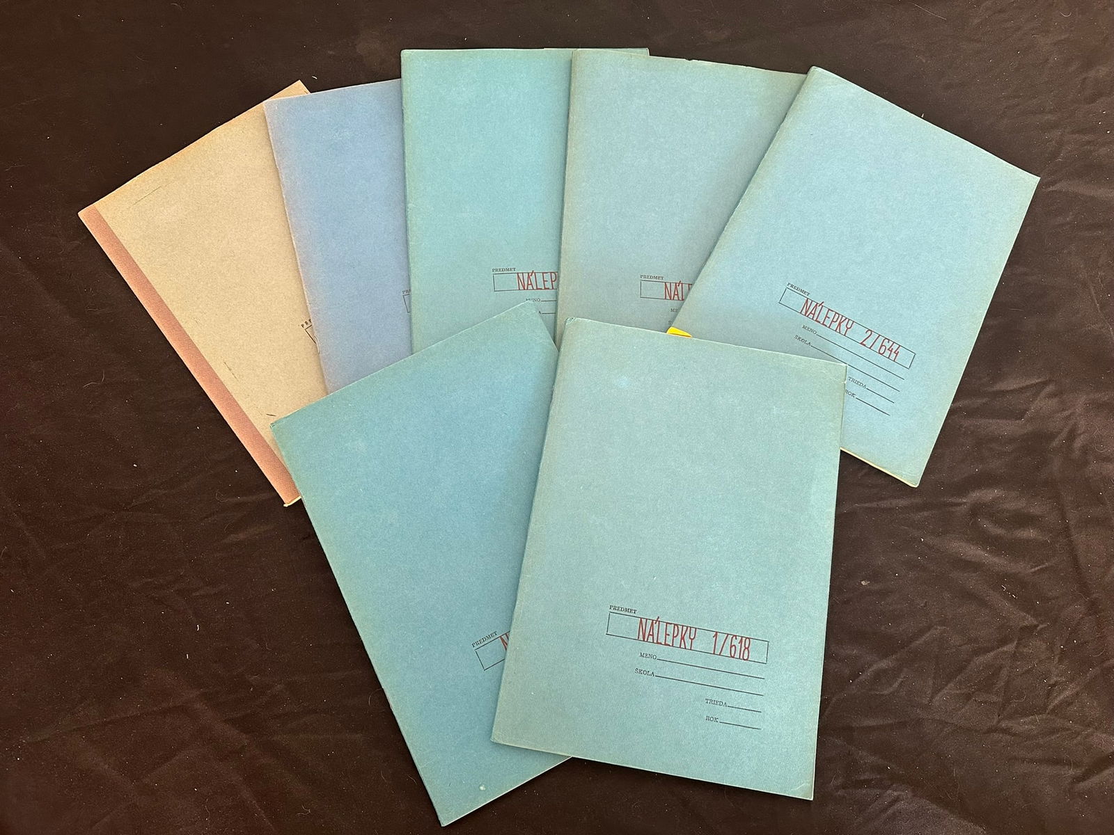 Czechoslovakia 1950s to 1960s Solo Lipnik - Matchbox labels with over 5400 in seven booklets, (1 of 6)