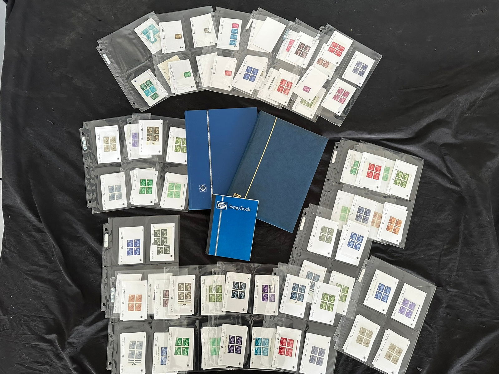 Great Britain Face value 1971 - 1990's, a MNH accumulation in two stockbooks, total face value £471 (1 of 10)