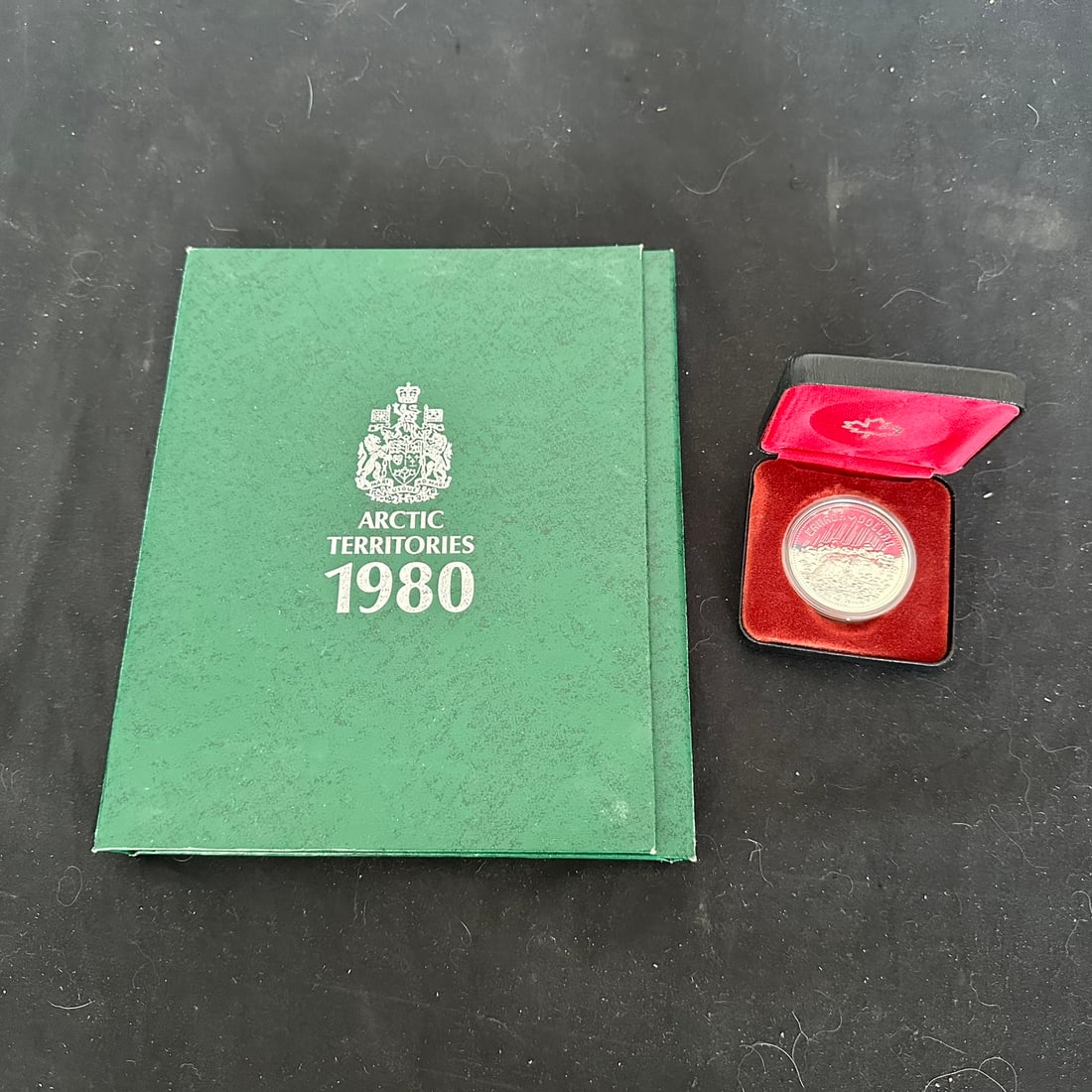 Canada, 1980 Silver Dollar in RC MInt case, with a special presentation folder signed by the (1 of 4)