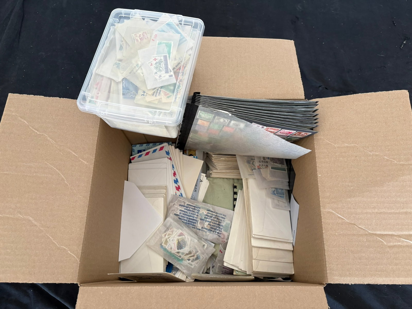 The balance of a collection mostly USA and Canadian FDCs from 1960s and 1970s, also 100s glassine (1 of 5)