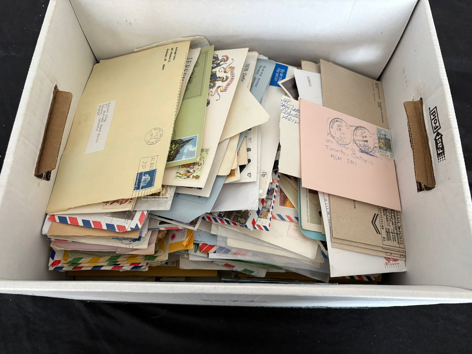A-Z worldwide accumalation of 100s commerical used covers 1970s to early 1990s, with a few FDCs, (1 of 10)