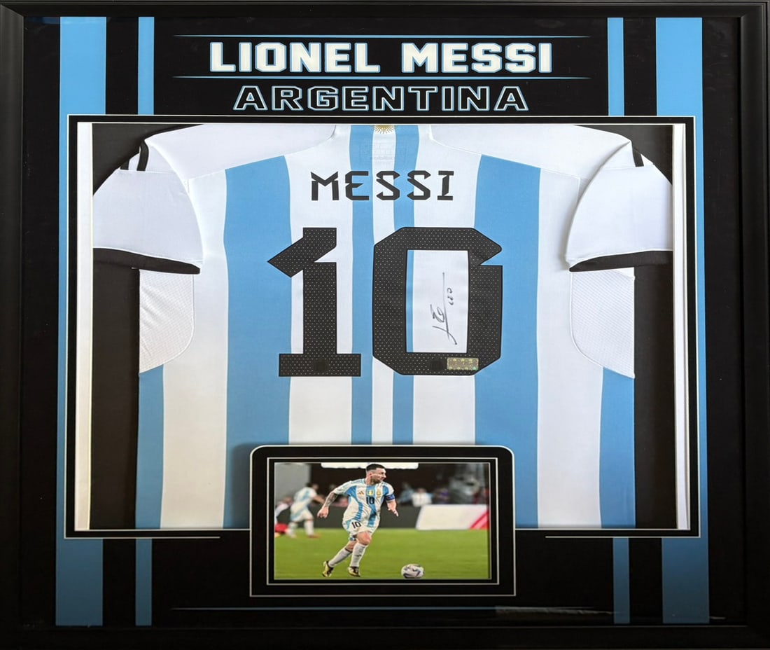 Lionel Messi Signed Argentina 2022-23 No. 10 Home Jersey - ICONS.com COA - 2022 FIFA World Cup (1 of 4)