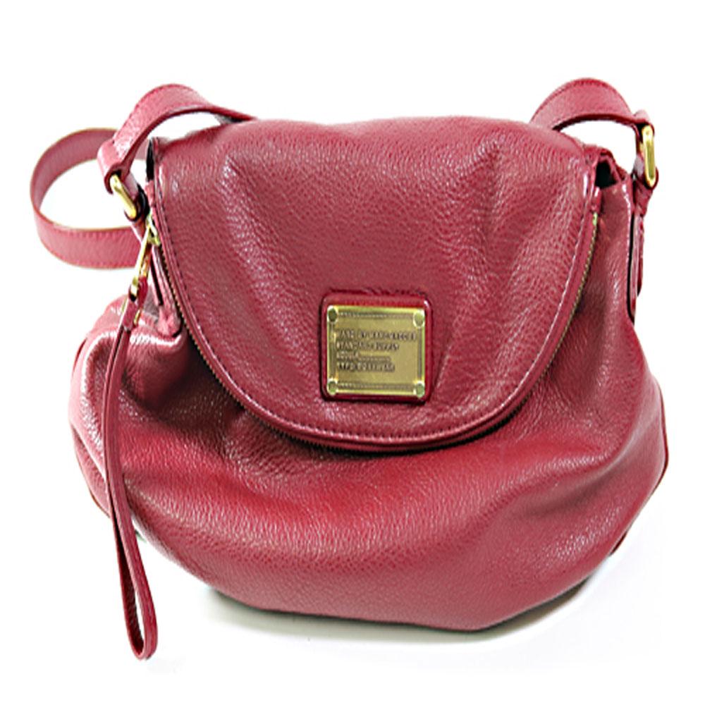 Marc by Marc Jacobs Classic Q Mini Natasha Leather Purs: Marc by Marc Jacobs Classic Q Original Mini Natasha Burgandy Leather Cross body Purse.