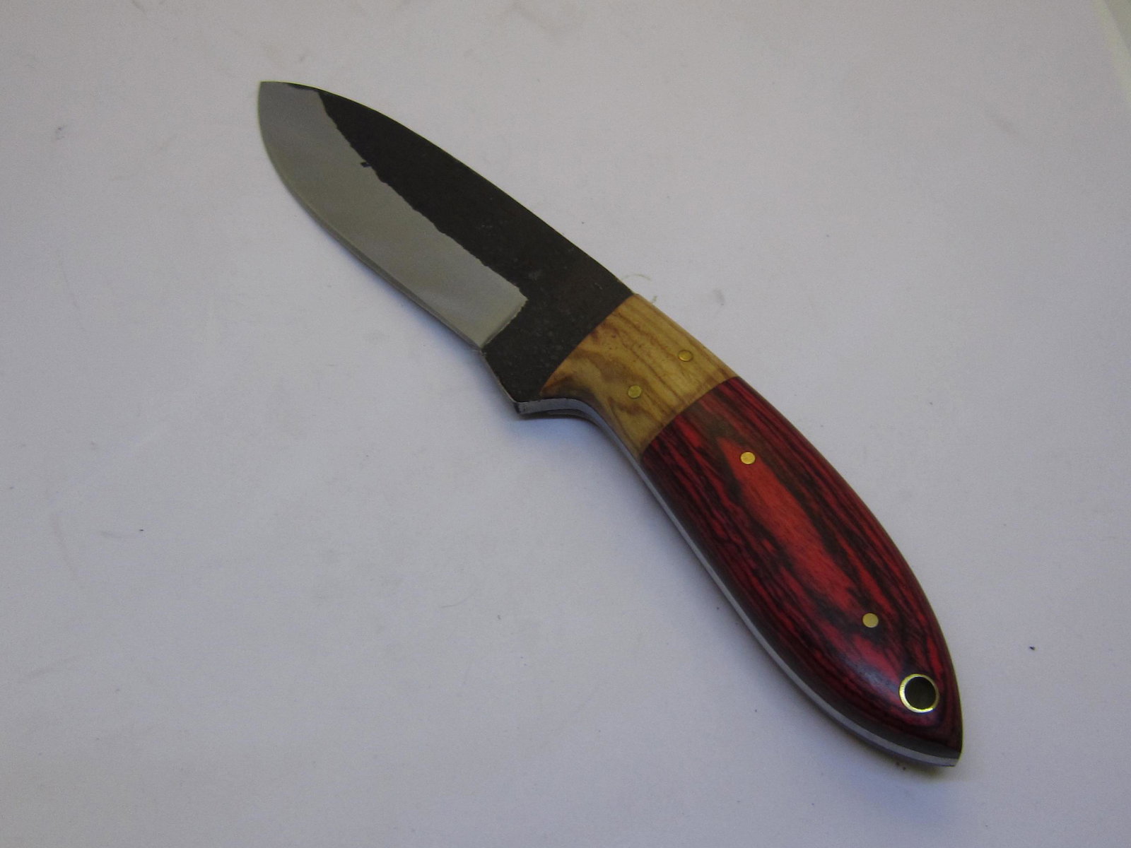 Handmade Collection High Carbon Steel Fix Blade Knife: Handmade Collection High Carbon Steel Fix Blade Knife 9.5 inches Overall. Wood Handle Include leather Sheath. Weight: 5 LBS.